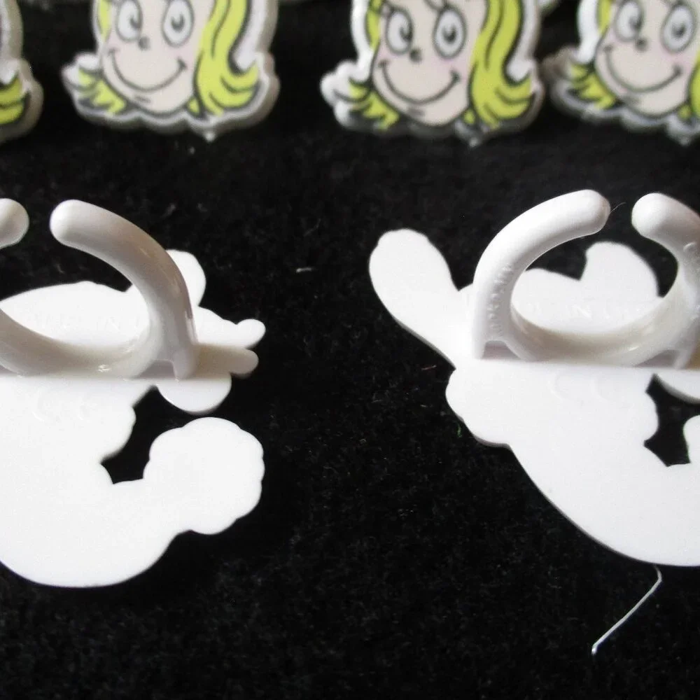 Lot of Grinch Christmas Cake Decorations Plastic Rings Max Cindy Lou